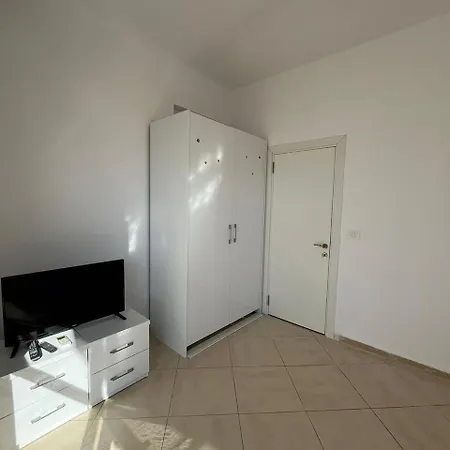 Neo Diamond Sea Sarandë